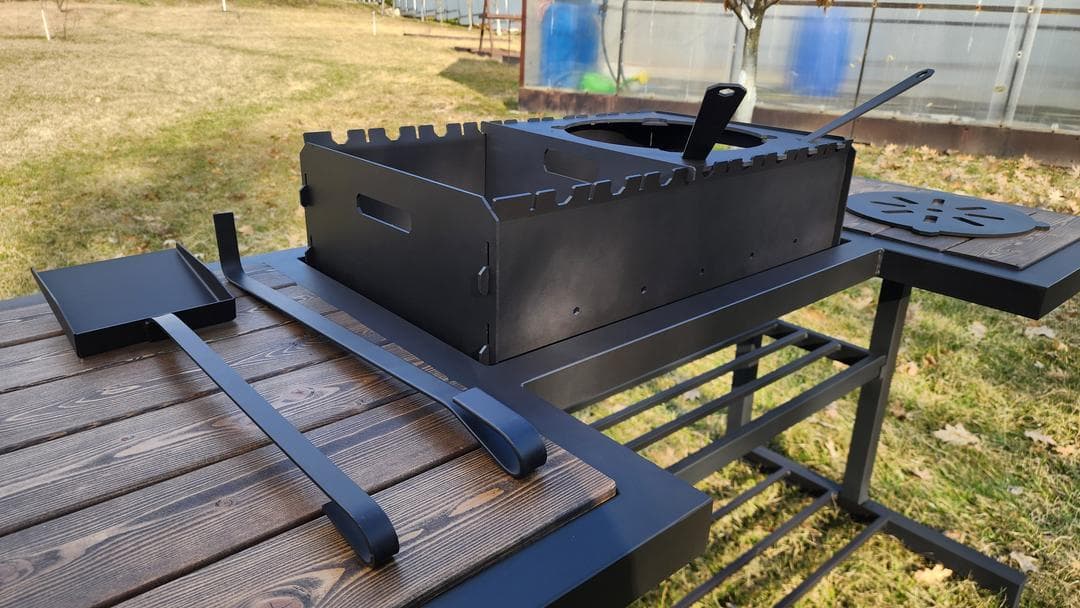 Совок и кочерга — миниатюра 3